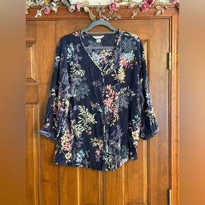 Christopher & Banks long sleeve blouse, size XL, like new condition, 100% Rayon